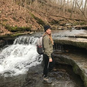 Meet your Posher, Monica